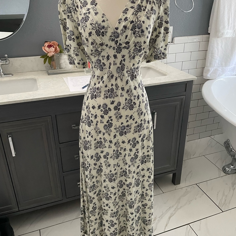 Christy Dawn Cream Floral Maxi Dress - Picture 7 of 10